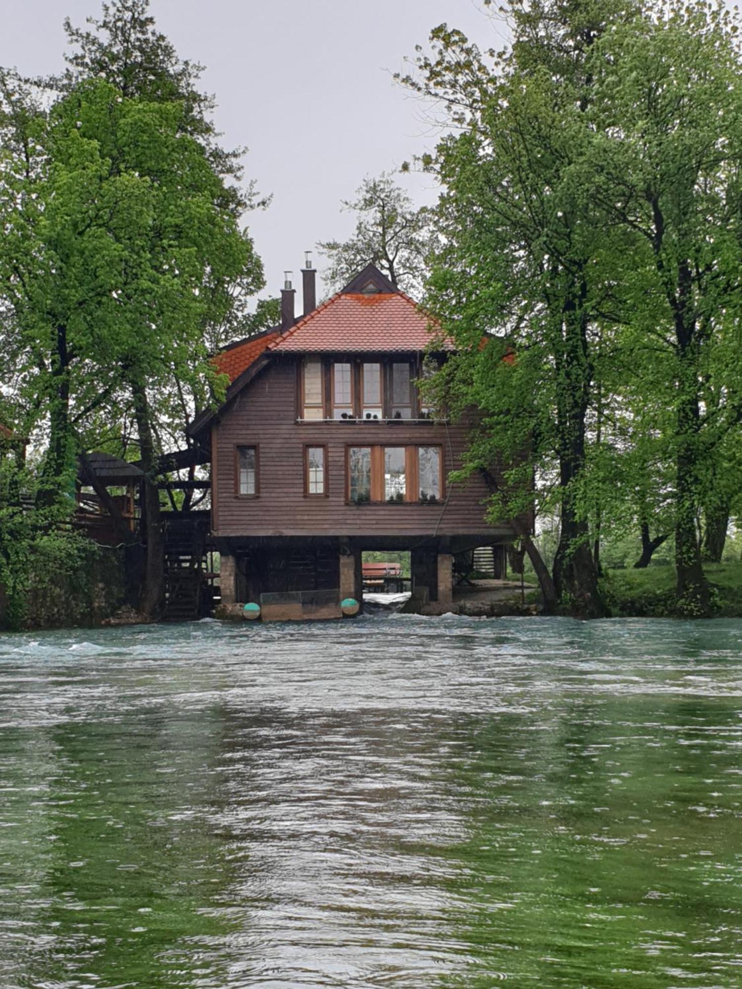 Apartments Mlin Bihać Eksteriør bilde